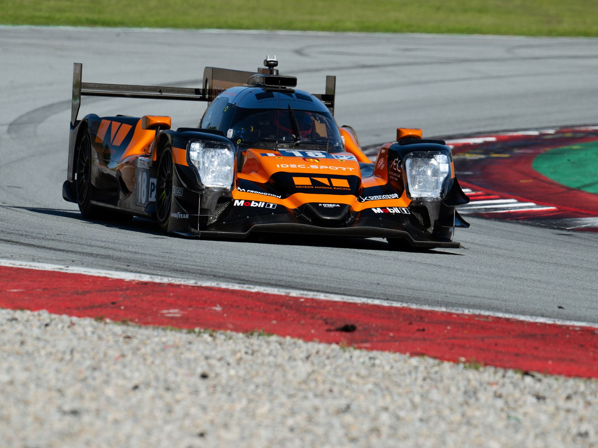 genesis magma racing 2