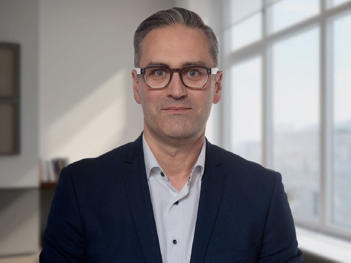 MAXIMILIAN KALBFELL NEW HEAD OF MARKETING GENESIS