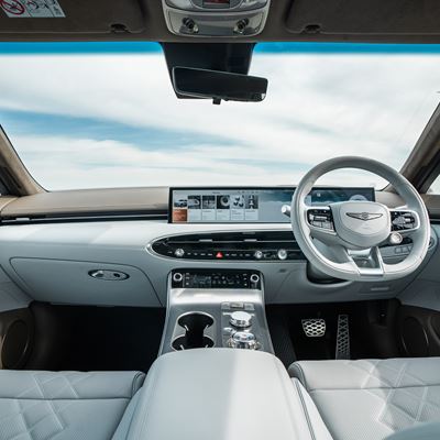 GENESIS ELECTRIFIED GV70 INTERIOR