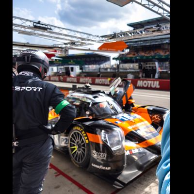 CREW MEMBERS OF THE GENESIS MAGMA RACING TEAM EXAMINE THE CAR IN THE PIT AT CIRCUIT PAUL RICARD