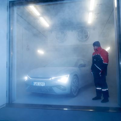 CHARGING LAB CLIMATE CHAMBER