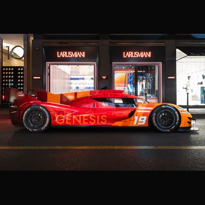 GENESIS COLLABORATES WITH LARUSMIANI