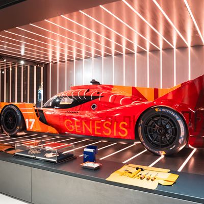 GENESIS COLLABORATES WITH LARUSMIANI