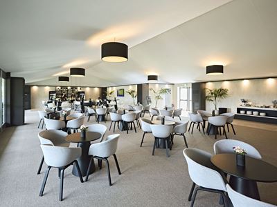 THE GENESIS SUITE AWAITS VIPS TO ENJOY ITS ARTWORK REFRESHMENTS AND ELEVATED VIEW OF THE 2025 GENESIS CHAMPIONSHIP