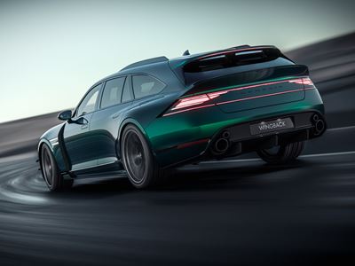 THE G90 WINGBACK CONCEPT S SLEEK REAR END FEATURES A TAILGATE WITH A SHARPLY RAKED REAR WINDOW AND FUNCTIONAL DESIGN