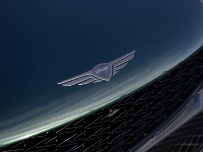 A CLOSER LOOK GENESIS G90 WINGBACK CONCEPT