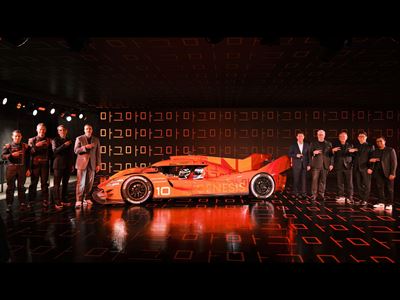 GENESIS MAGMA RACING TEAM DEBUT