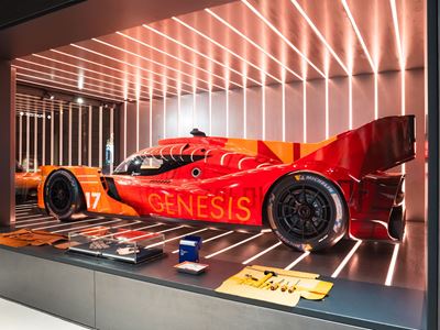 GENESIS COLLABORATES WITH LARUSMIANI