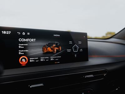 2026 10 5 6 genesis gv60 magma test drives ontrack interior 8