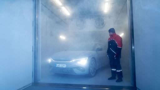 CHARGING LAB CLIMATE CHAMBER