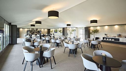 THE GENESIS SUITE AWAITS VIPS TO ENJOY ITS ARTWORK REFRESHMENTS AND ELEVATED VIEW OF THE 2025 GENESIS CHAMPIONSHIP