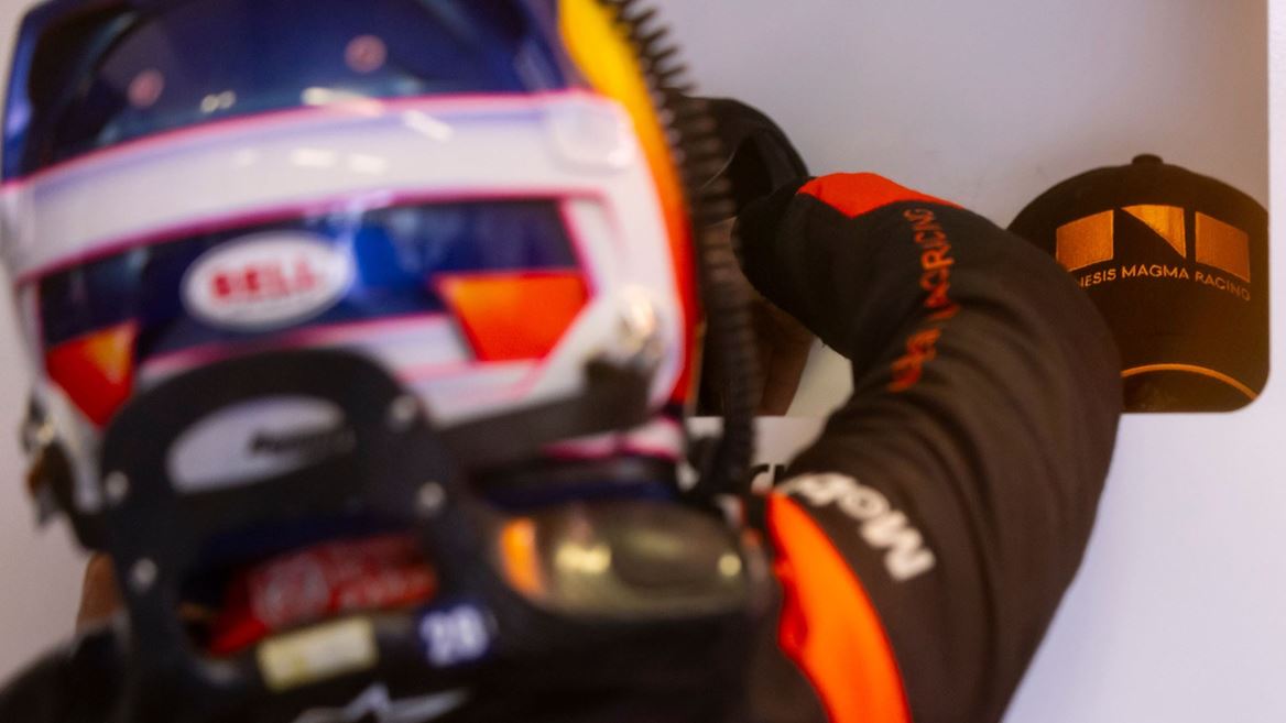 GENESIS MAGMA RACING LIVERY