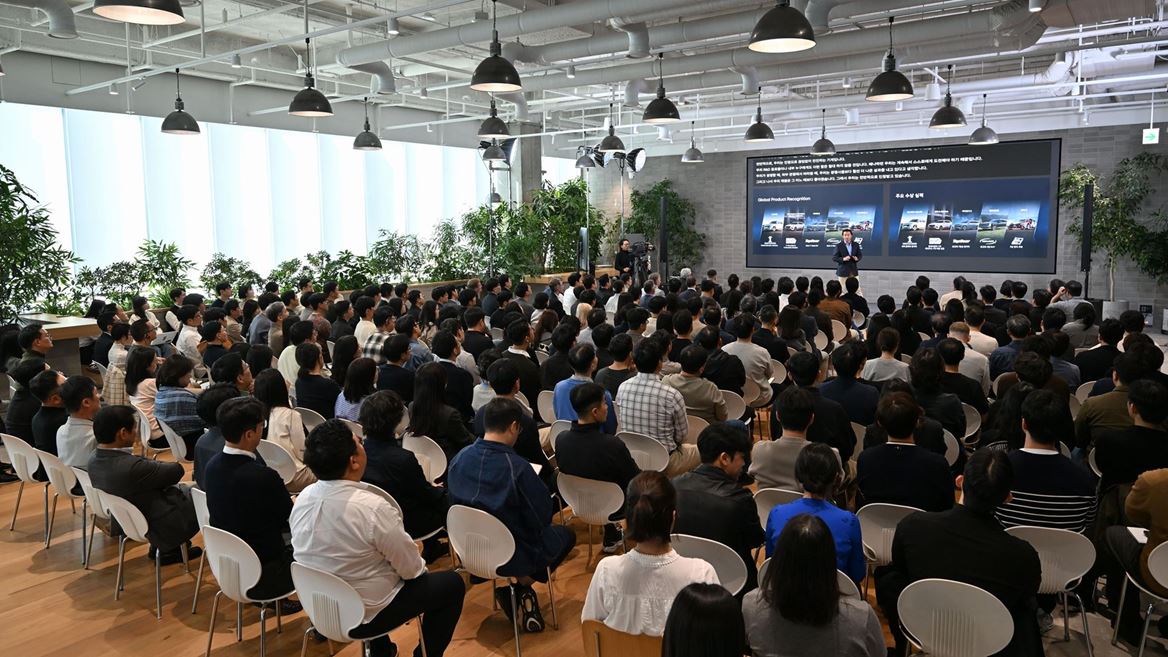 HYUNDAI MOTOR PRESIDENT AND CEO JOSE MUN OZ SHARES STRATEGIC VISION FOR 2026