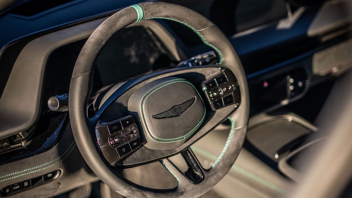 A CLOSER LOOK GENESIS G90 WINGBACK CONCEPT