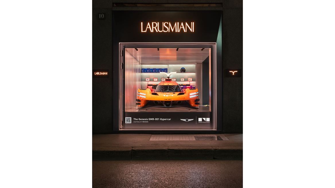 GENESIS COLLABORATES WITH LARUSMIANI