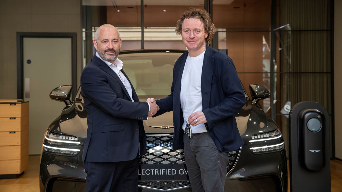 GENESIS ELECTRIFIES PARTNERSHIP WITH MICHELIN STAR CHEF TOM KITCHIN