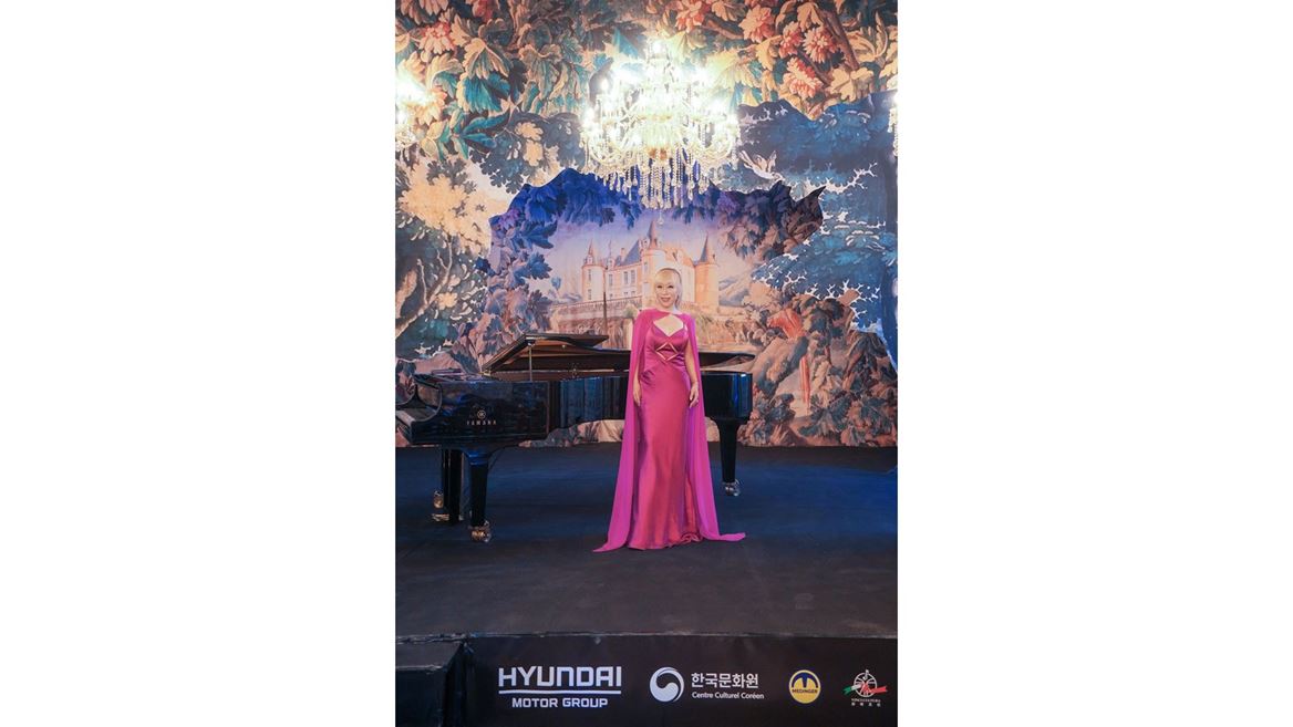 SOUTH KOREAN SOPARANO SUMI JO