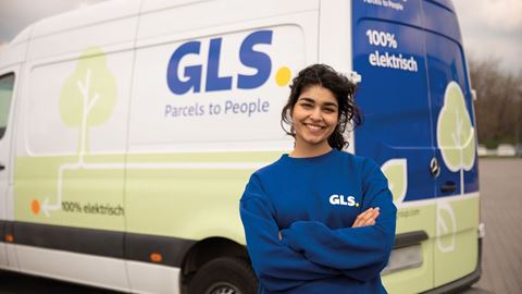 GLS Paketbotin