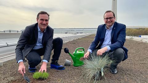 Gero Liebig und Thomas Kufen auf dem Dach des EuropeanEcoHub