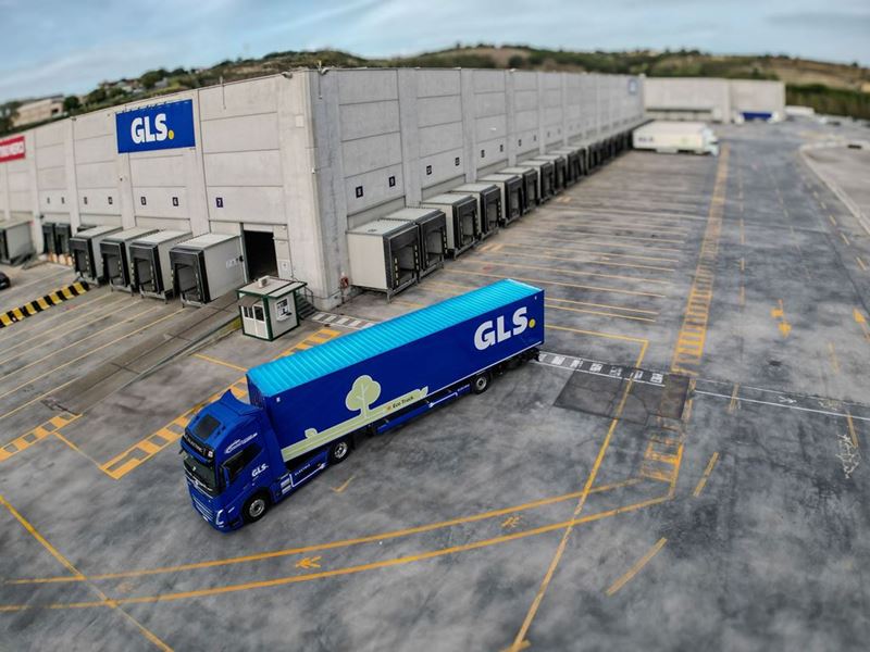 GLS Italia sceglie Volvo Trucks per il suo primo veicolo elettrico pesante
