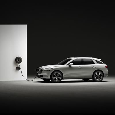 ELECTRIFIED GV70