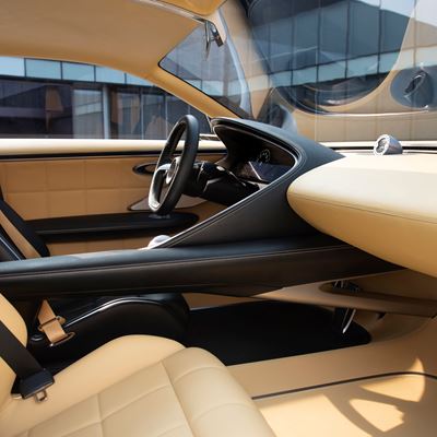 X SPEEDIUM COUPE