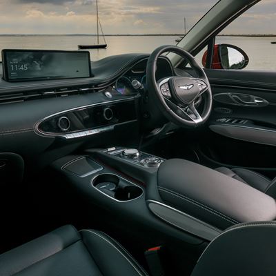 ELECTRIFIED GV70