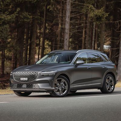 ELECTRIFIED GV70