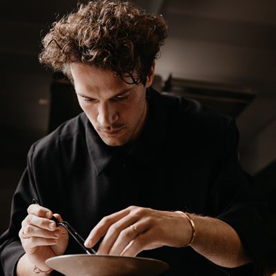 DOMINIK HARTMANN