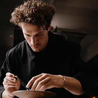 DOMINIK HARTMANN