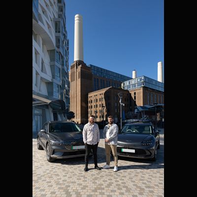 JORDAN SMITH AND HIS CADDIE COLLECT GENESIS CARS FOLLOWING GENESIS SCOTTISH OPEN HOLE IN ONE