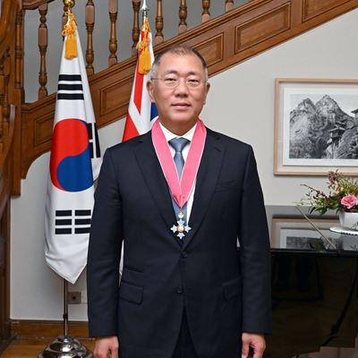 EUISUN CHUNG EXECUTIVE CHAIR OF HYUNDAI MOTOR GROUP