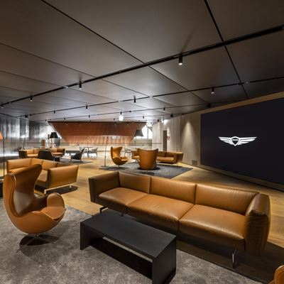 Luxury Business Day