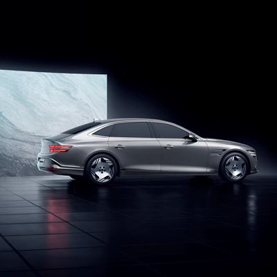 ELECTRIFIED G80 REAR SIDE