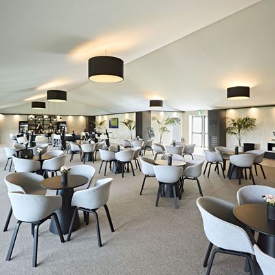 THE GENESIS SUITE AWAITS VIPS TO ENJOY ITS ARTWORK REFRESHMENTS AND ELEVATED VIEW OF THE 2025 GENESIS CHAMPIONSHIP