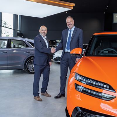 GENESIS RETAILER MOMENTUM CONTINUES WITH OPENING OF GENESIS KENT