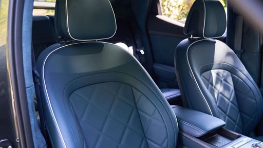 Genesis GV60 Si ges avant
