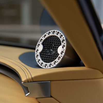 X SPEEDIUM COUPE