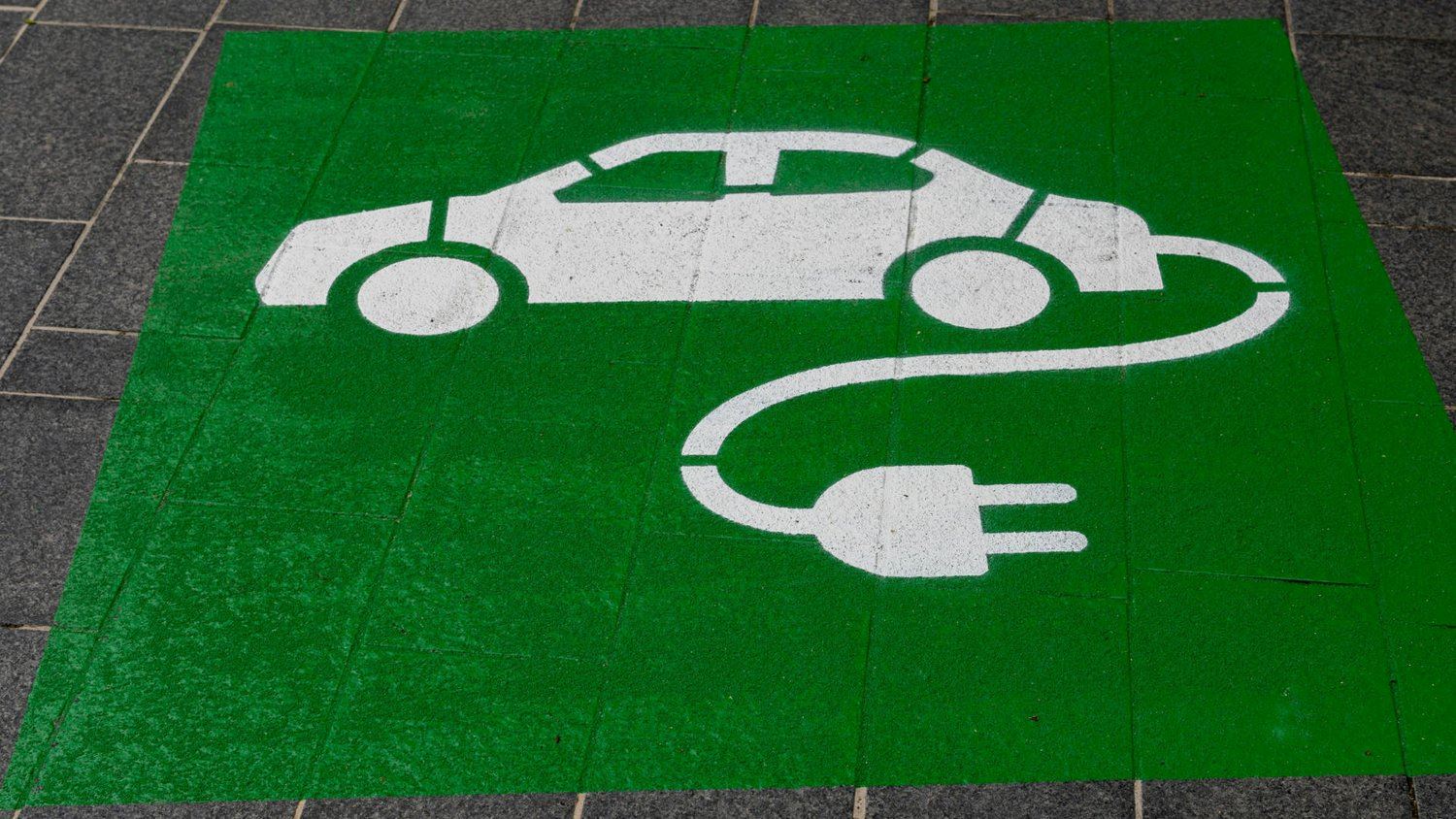 Hamburg awards concessions for the operation of 2,500 charging points