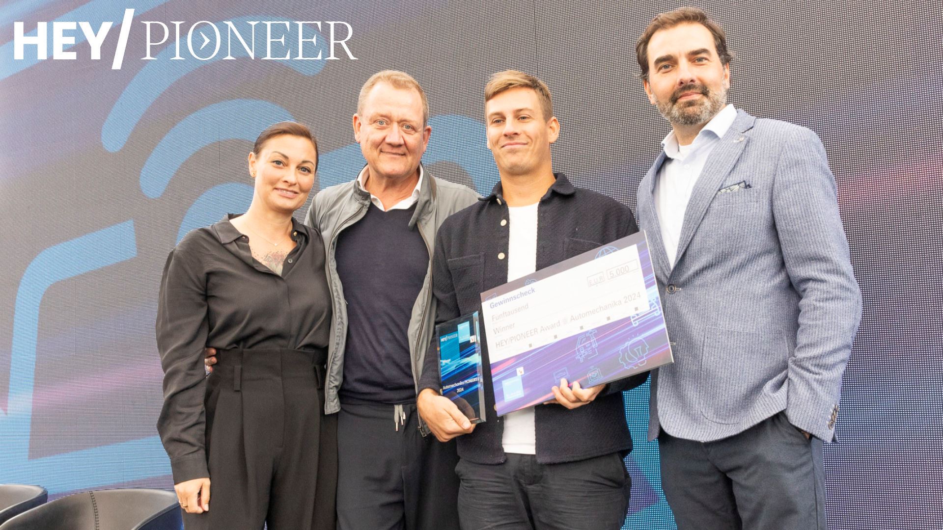 VePa Vertical Parking wins HEY PIONEER Award 2024