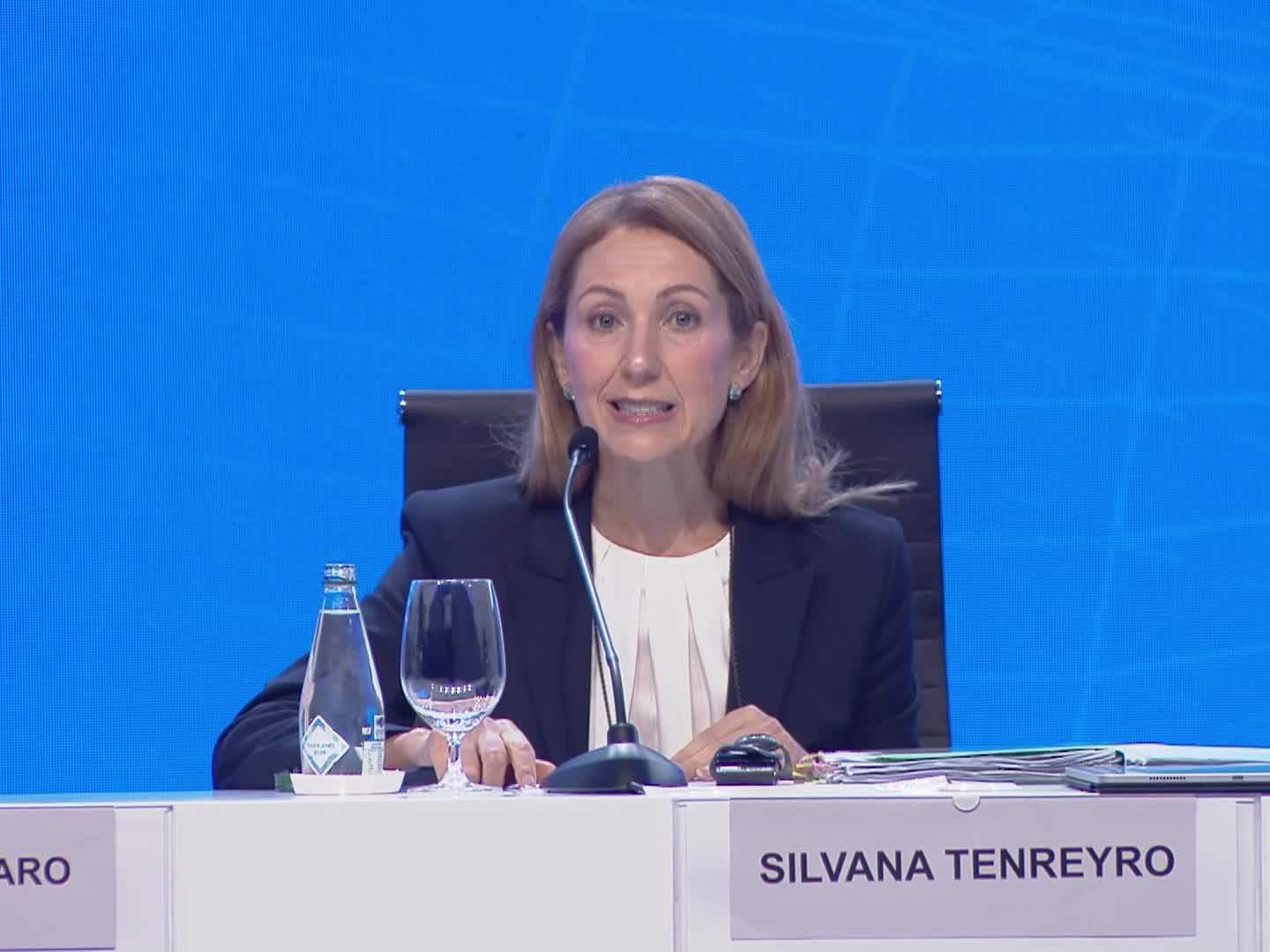 imf-world-economic-output-press-briefing