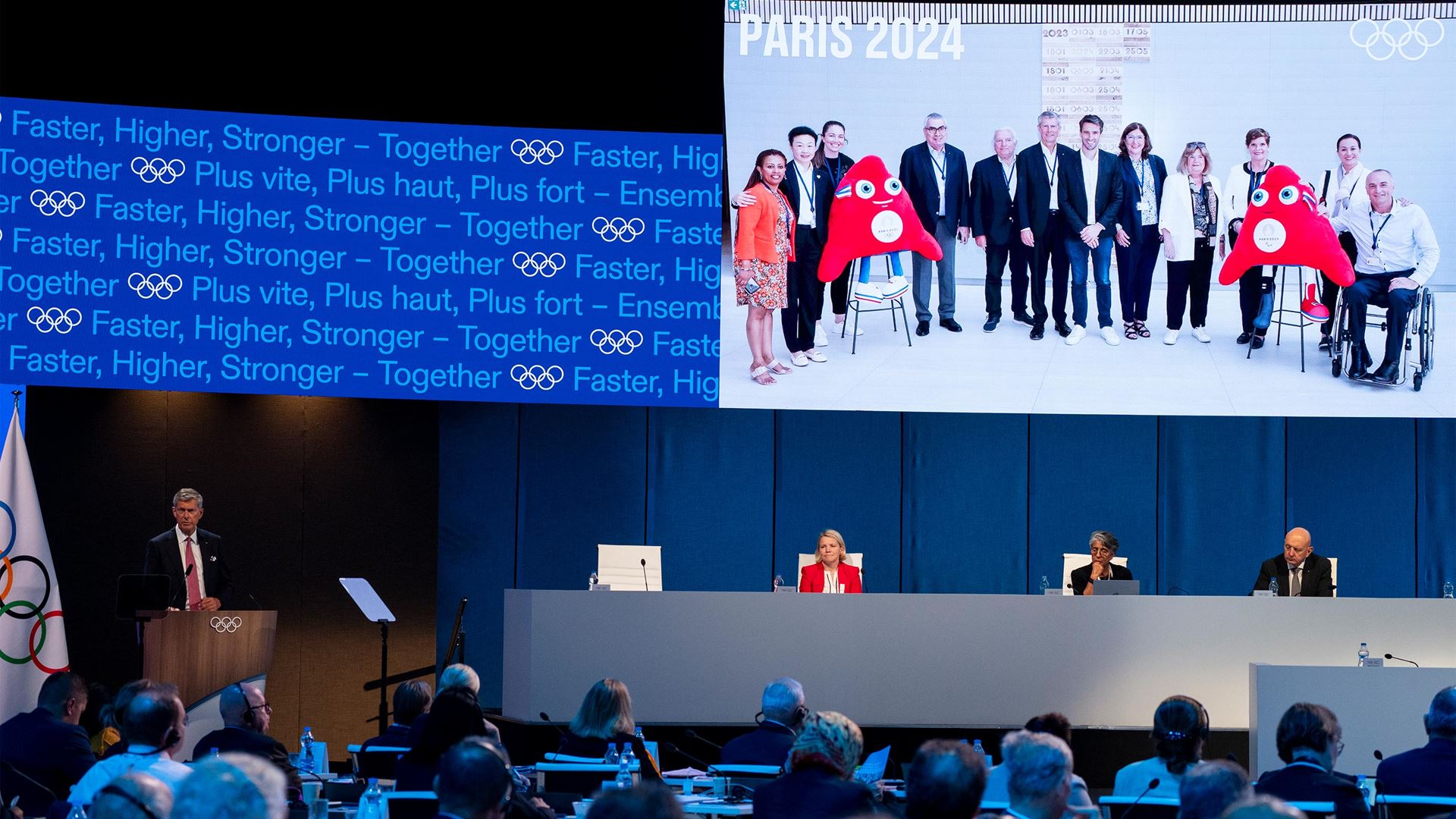 Celebration engagement and legacy key to having Games Wide Open next year as Paris 2024 delivers report to IOC Sessi