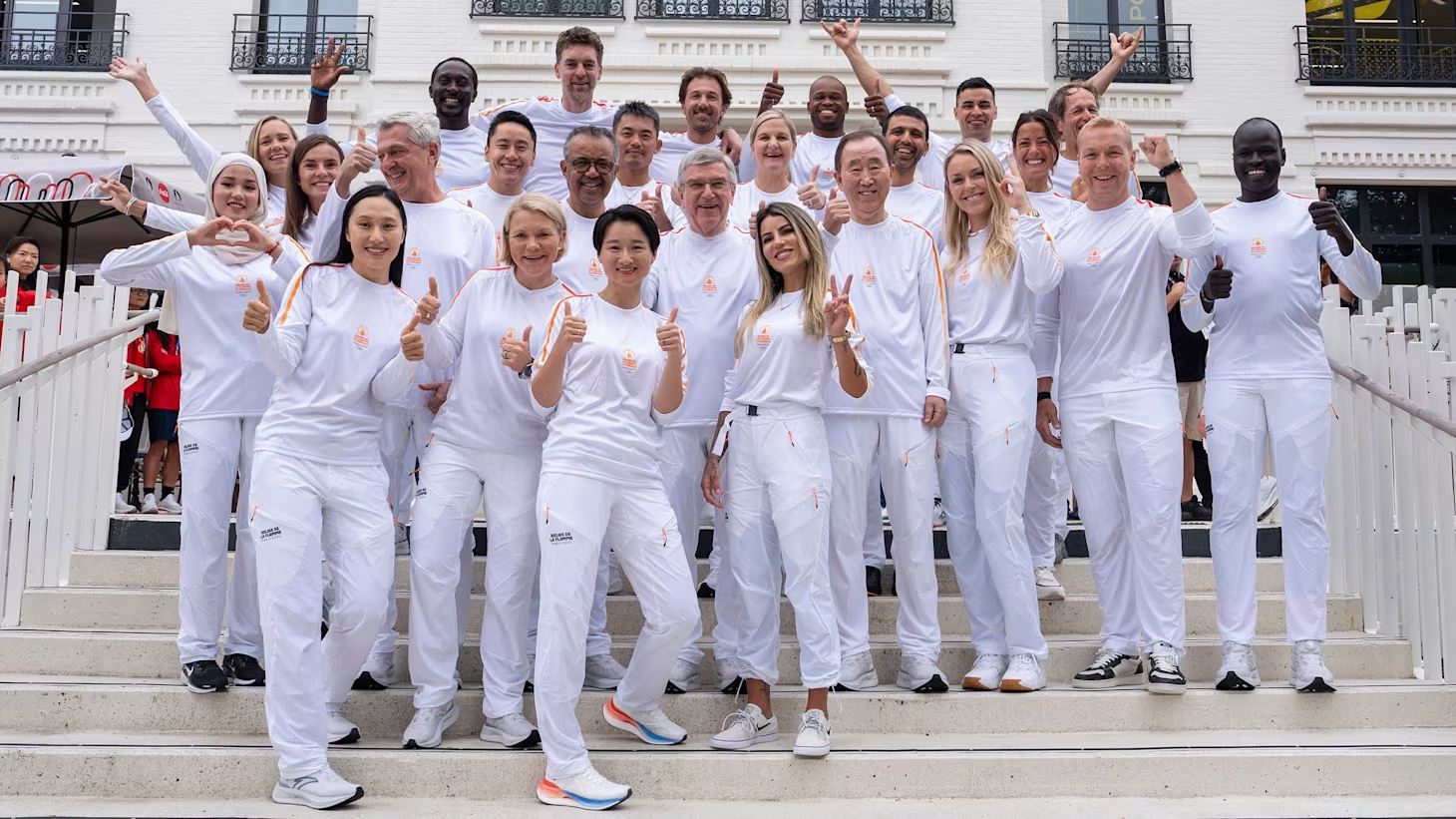 Olympians join IOC President for final leg of Olympic Torch Relay in Paris