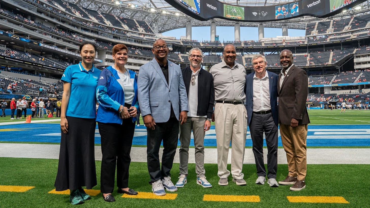 IOC President visits newest world class venues in LA and meets Organising Committee