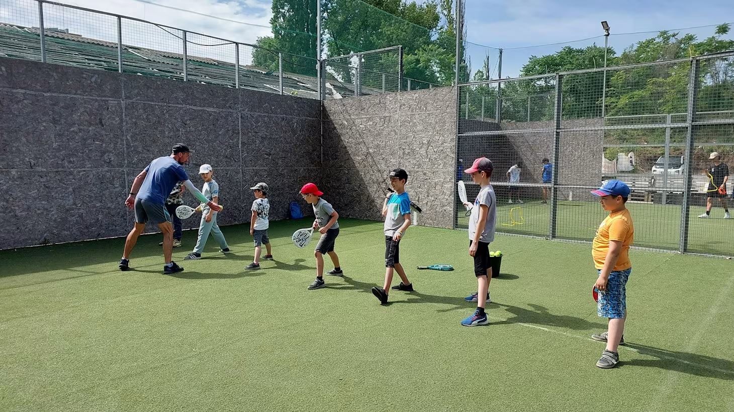 Squash courts as safe havens How Sport Coach supports coaches working with refugees