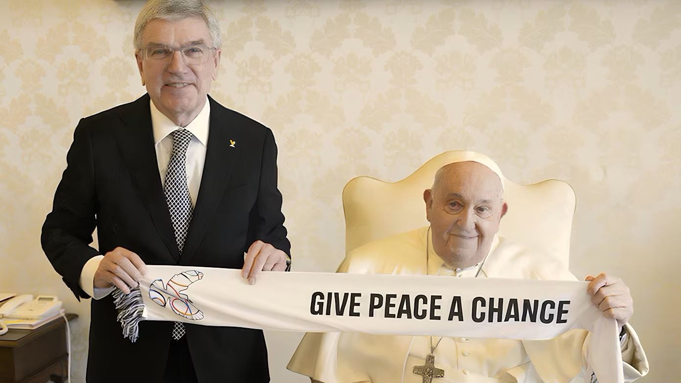 IOC President Bach in private audience with the Pope