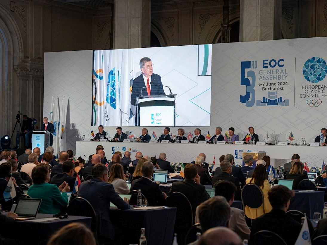 IOC President attends EOC General Assembly in Bucharest Romania