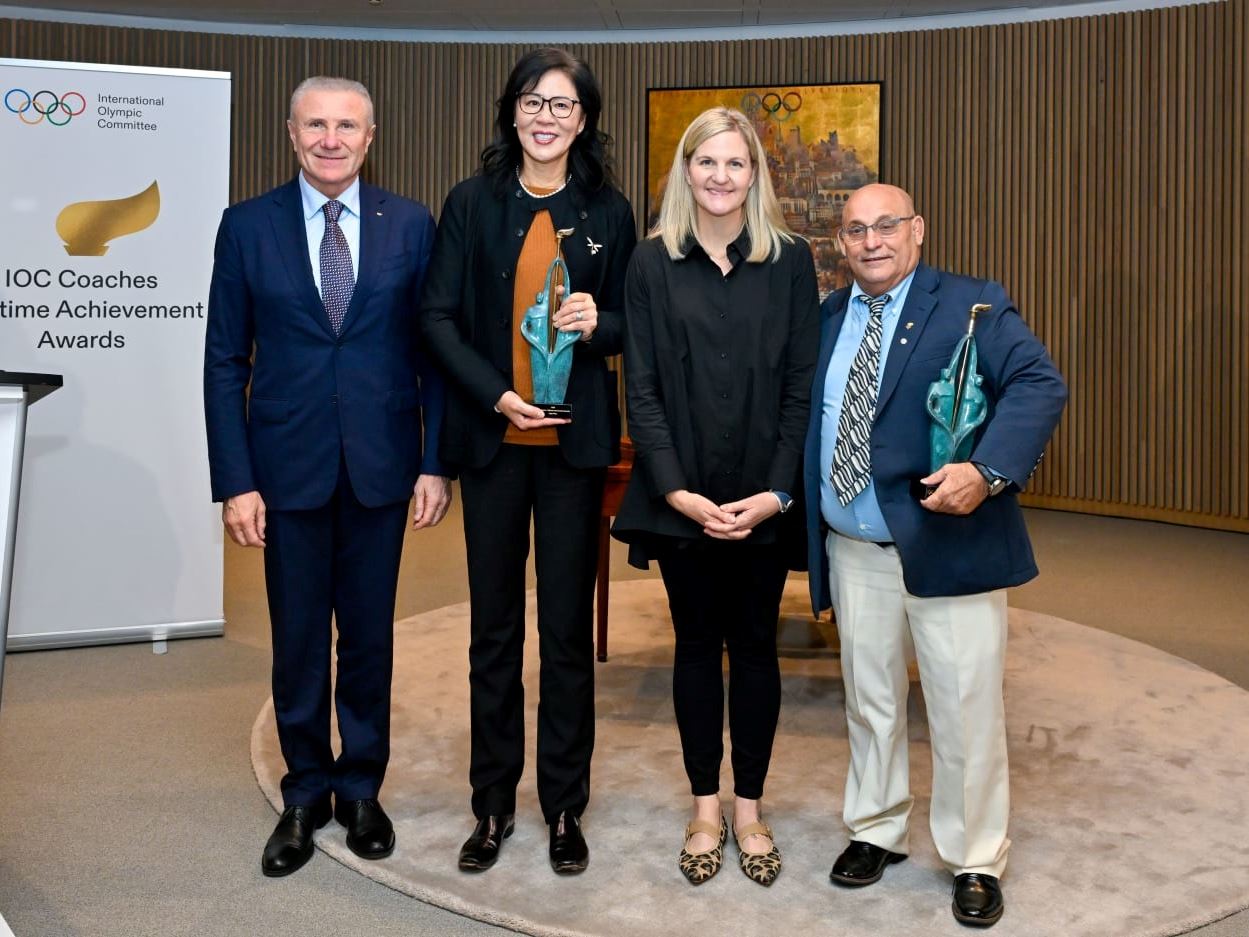 Lang Ping and Ra l de Jes s Trujillo D az honoured with IOC Coaches Lifetime Achievement Award