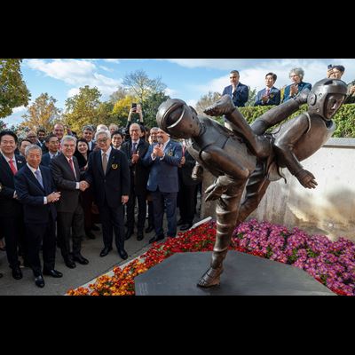 IOC awards Olympic Cup to Taekwondo Humanitarian Foundation