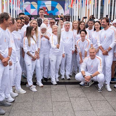 Olympians join IOC President for final leg of Olympic Torch Relay in Paris